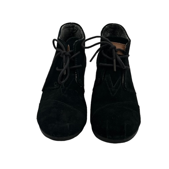TOMS Black Suede Desert Wedge Ankle Booties Size 9 Women's - Picture 3 of 8